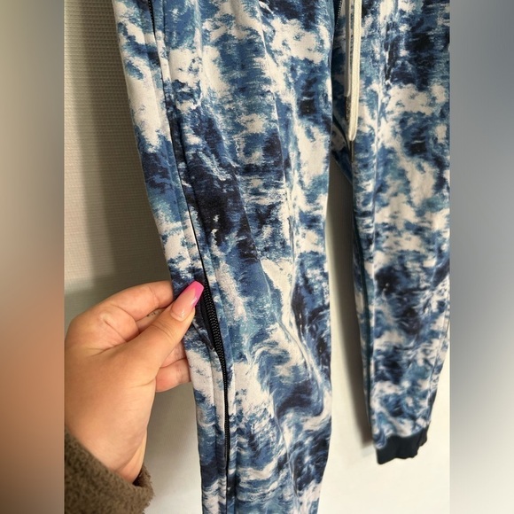 LULULEMON Blue Tie Dye Zip Up Jogger Sweatpants Women’s Size 8 - Picture 9 of 11